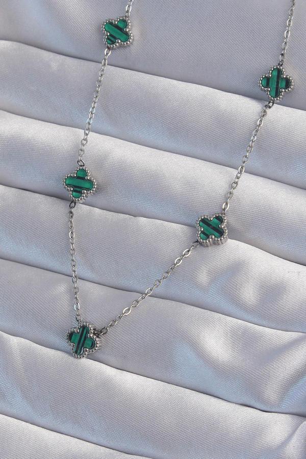 316L Çelik Gümüş Renk Minimal Yeşil Mineli Yonca Kolye - EBJ240822W26881 - Image 1