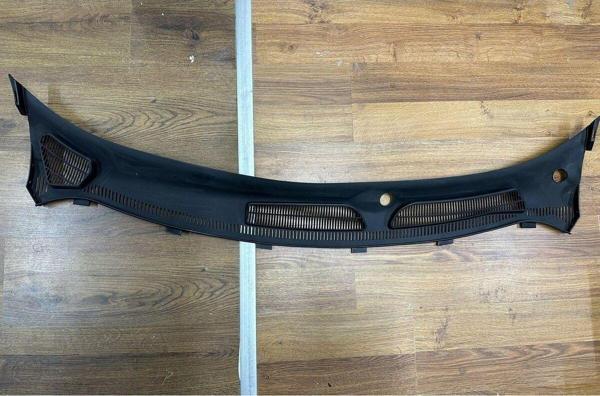 NS Nilser Auto Parts Ford Fiesta Ön Cam Alt Izgarası 2009-2018 - Image 1
