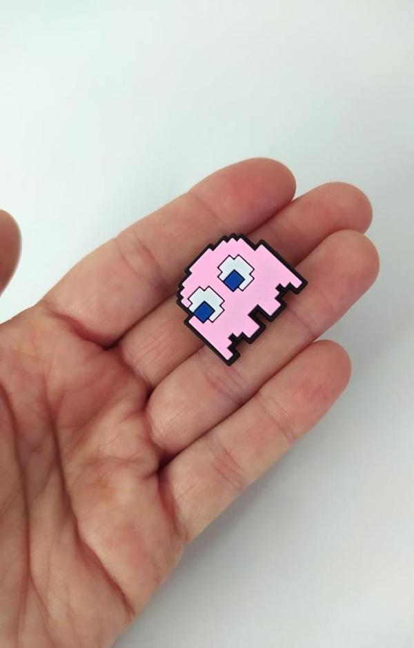 Terlik Ayakkabı Sandalet Tokası Pac Man Pinky  1 Adet Silikon Kız Erkek Aksesuar Hediye   - Image 1