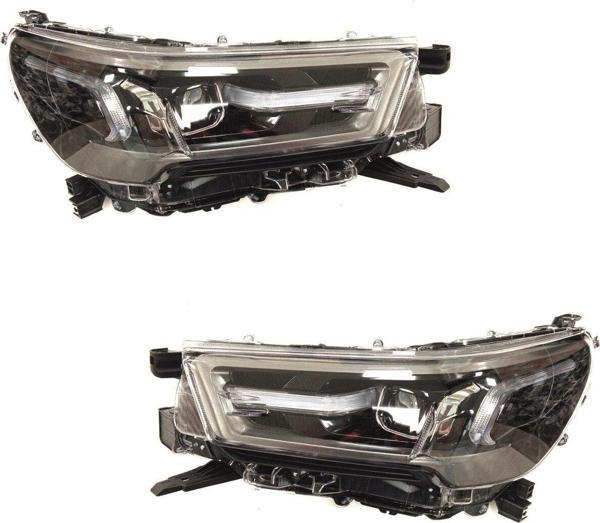 NS Nilser Auto Parts Toyota Hilux Mercekli İçi Koyu Gri Sağ-Sol Far Lamba 2021-2023 - Image 1