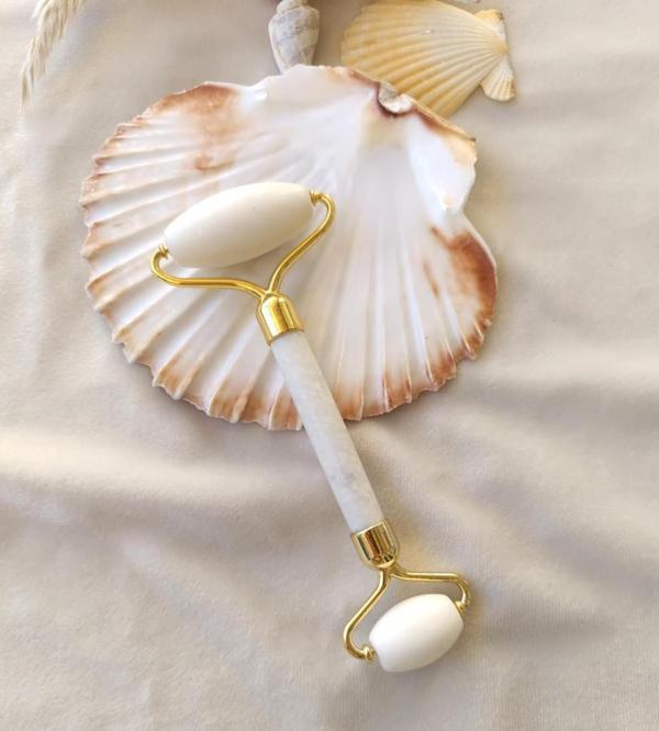 Beyaz Jade Kristal Yeşim Taşı Roller Çift Taraflı Cilt Yüz Masaj Bakım Aleti  - Image 1