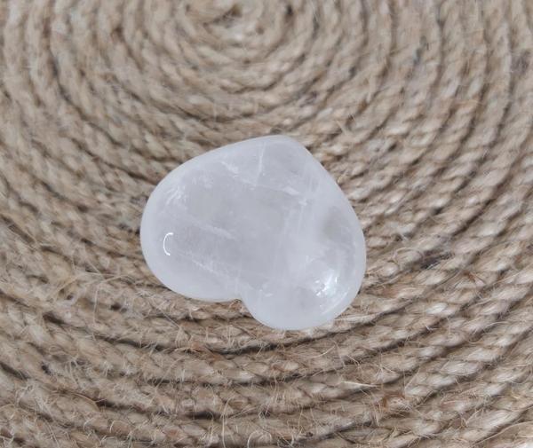 Kristal Kuvars Kalp Doğal Taş 3 cm - Image 1