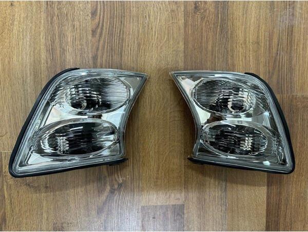 NS Nilser Auto Parts Nissan Patrol Sağ Sol Sinyal Lambası 2002-2003 - Image 1