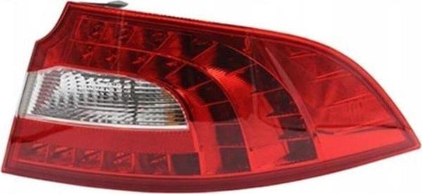 NS Nilser Auto Parts Skoda Super B Stop Lambası Sağ Arka Dış 2007-2012 - Image 1