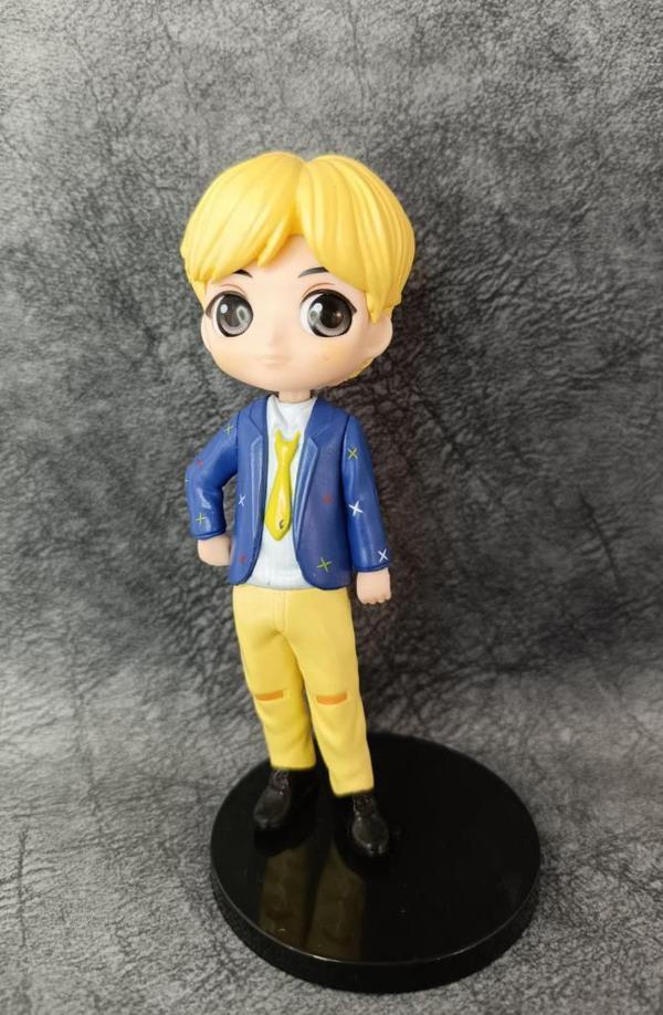 Bts Bangtan Boys 15cm Karakter Figür Oyuncak Biblo 15083 - Image 1