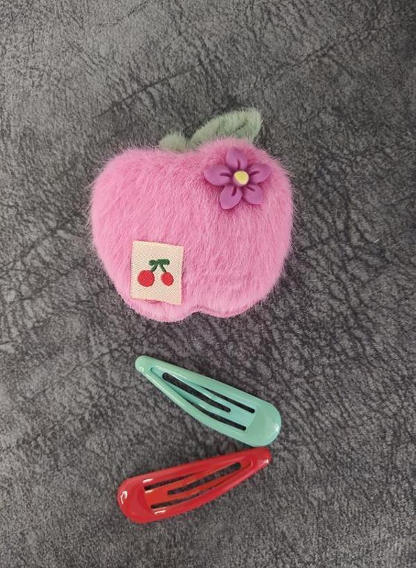 Elma Meyveli Renkli Peluş Çıt Çıt Toka 11421 - Image 1