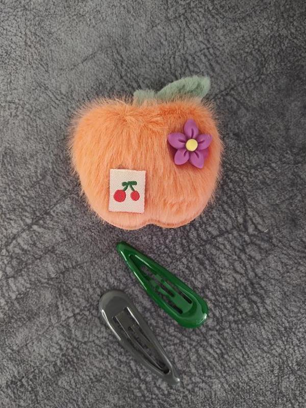 Elma Meyveli Renkli Peluş Çıt Çıt Toka 11423 - Image 1