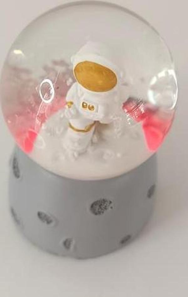 Kar Küresi Astronot Işıklı Kar Küresi Ev Ofis Dekor Biblo Obje - Image 1