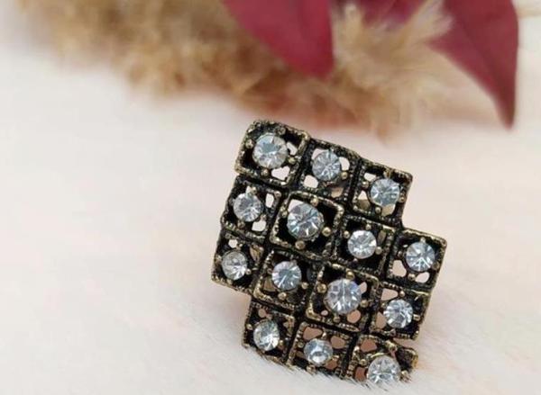 Kadın Yüzük  Otantik Tasarım Swaroski Taşlı Gold Renk Yüzük Ayarlanabilir Ölçü - Image 1