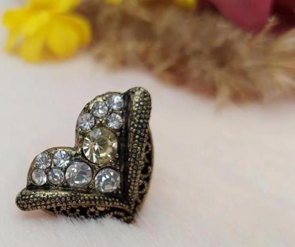 Otantik  Kalp Tasarım Kadın Yüzük Swaroski Taşlı Gold RenkYüzük Ayarlanabilir Ölçü - Image 1