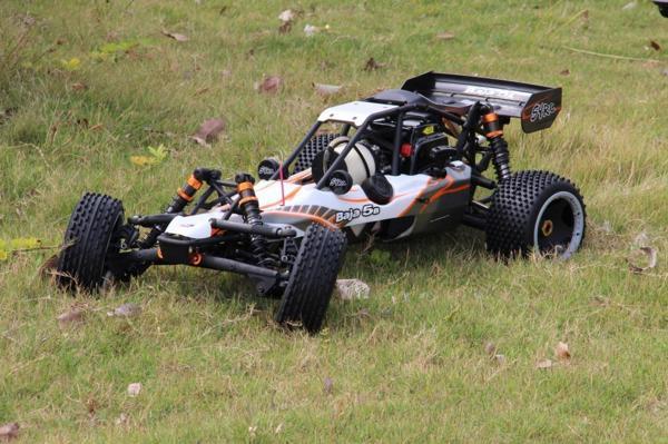 SY RACING 1/5 Baja 5B 30.5CC RTR Kurşunsuz Benzinli Uzaktan Kumandalı RC Araba 80+kmh Offroad BeyazGri (Kullanıma Hazır) - Image 1