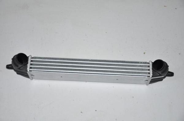  FİAT DOBLO 1.3 1.9 JTD TURBO İNTERCOOLER RADYATÖRÜ    46849068 - Image 1