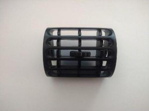 Renault Clio 2 Torpido Hava Izgara Yan Sağ veya Sol 7701047698 - Image 1