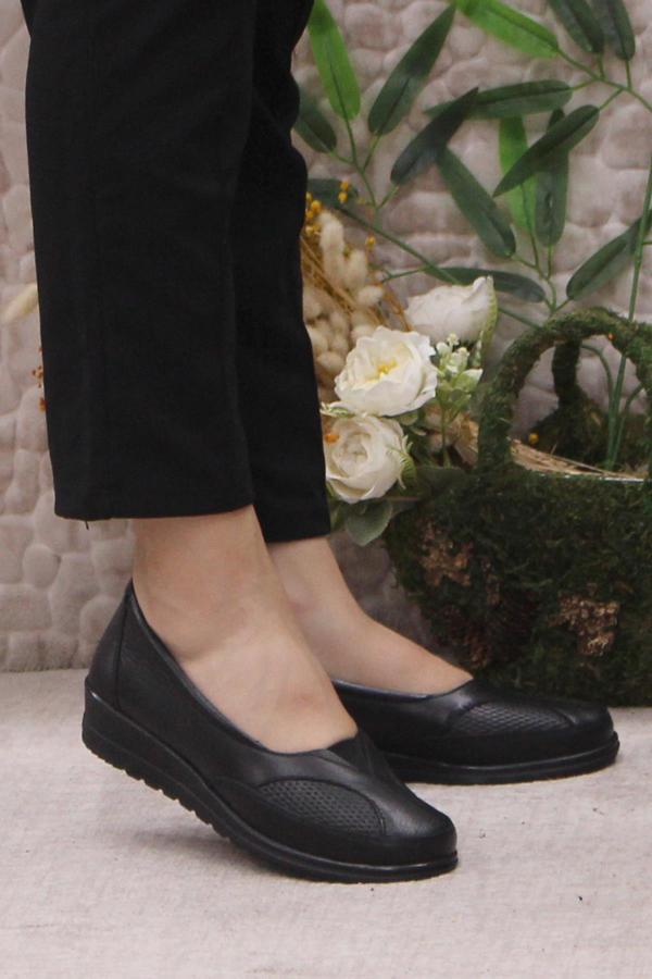 Polaris 105201 Siyah 5 Nokta  Ürün Hakiki Deri Kadın Ayakkabı - Image 1