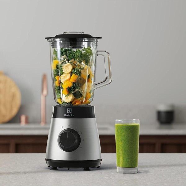 Electrolux Sürahili Blender, 800 W, 1.5 Litre Sürahili, Çoklu Hız Ayarlı, Paslanmaz Çelik - Image 1