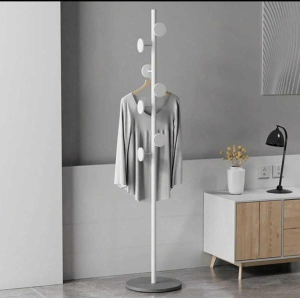 Trendesk Metal Beyaz  Ayaklı Askılık Elbise Askısı Portmanto Askılık 165x32 Cm - Image 1