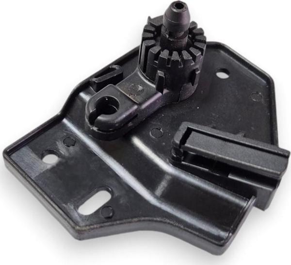 VW Caravelle T6 2016-2019 Kaput Açma Kolunun Alt Braketi 7H1823633B - Image 1