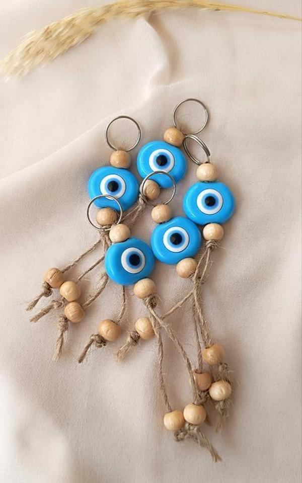Nazar Boncuk Mavi Anahtarlık 5 Adet Kötü Göz Kovucu Ahşap Boncuklu Nazar Hand Made Hasır Nazarlı Anahtarlık - Image 1