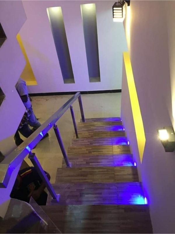 Full Reyon Kare Mavi Işık Analog Sensörlü Led Spot Merdiven Armatürü - Image 1