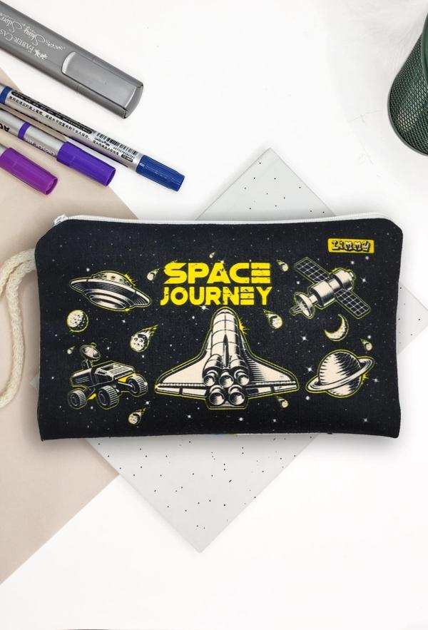 Uzay Mekiği Space Shuttle Desenli Kalem Kutusu Yıkanabilir Bez Kalemlik  - Image 1
