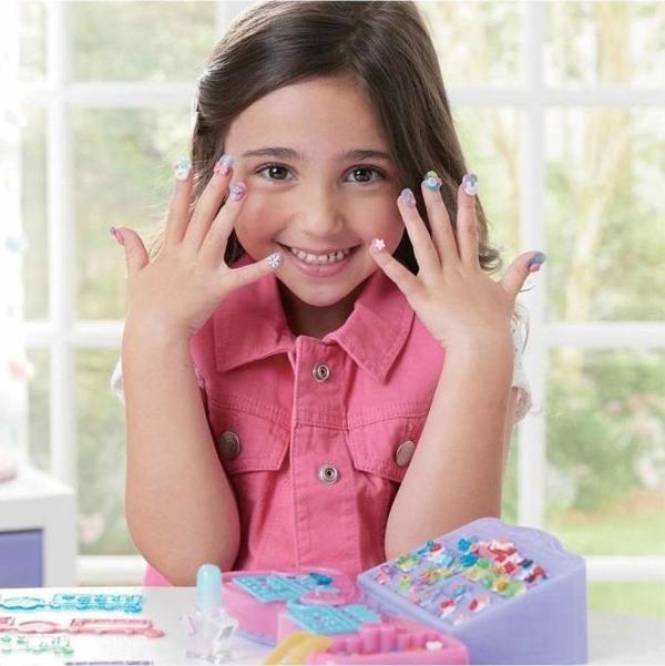 Adore Oyuncak AquaBeads Tasarla ve Sergile Tırnak Atölyesi 35027 - Image 1
