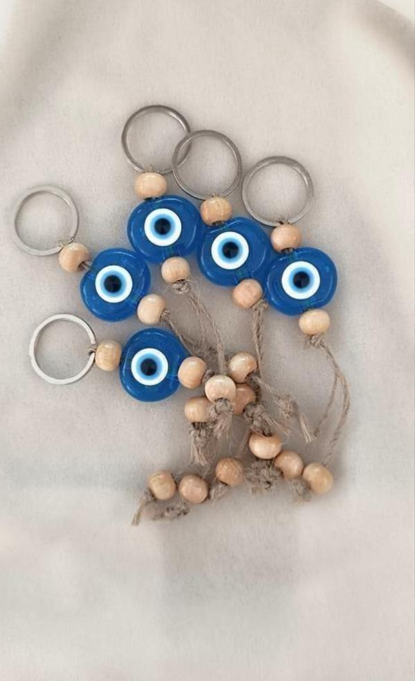 Nazar Boncuk Şeffaf Mavi Anahtarlık 5 Adet Kötü Göz Kovucu Ahşap Boncuklu Nazar Hand Made Hasır Nazarlı Anahtarlık - Image 1