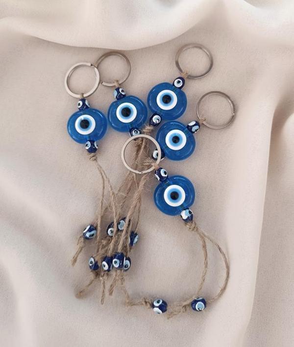 Nazar Boncuk Şeffaf Mavi Anahtarlık 5 Adet Kötü Göz Kovucu Ahşap Boncuklu Nazar Hand Made Hasır Nazarlı Anahtarlık - Image 1