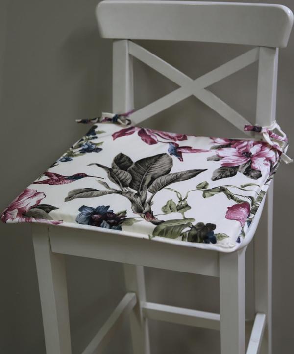 Premier Home Sandalye Minderi Pembe Çiçekli 40X40 - Image 1