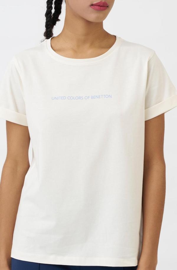 Benetton Ekru Kadın Tişört - Image 1