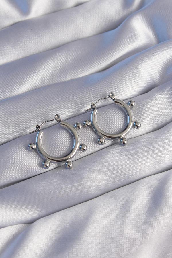 316L Çelik Gümüş Renk Topçuk Tasarımlı Oval Küpe - TJ-BKP9043 - Image 1