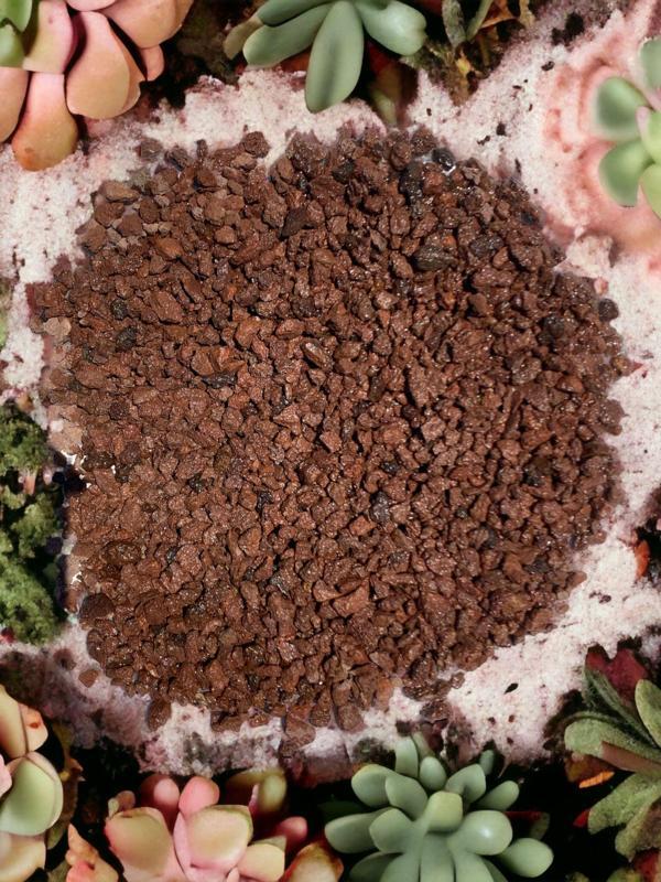 T-May Kırmızı Pomza Taşı 15 Kg 20 Lt 4-12 mm Volkanik Cüruf Ponza Lav Kırığı - Image 1