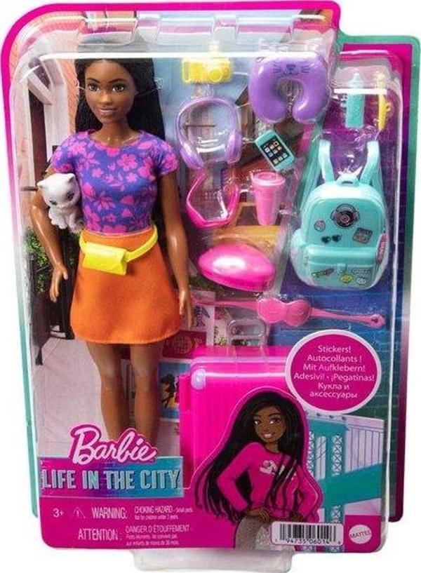 Barbie Brooklyn Seyahatte Bebeği ve Aksesuarları HGX55 - Image 1
