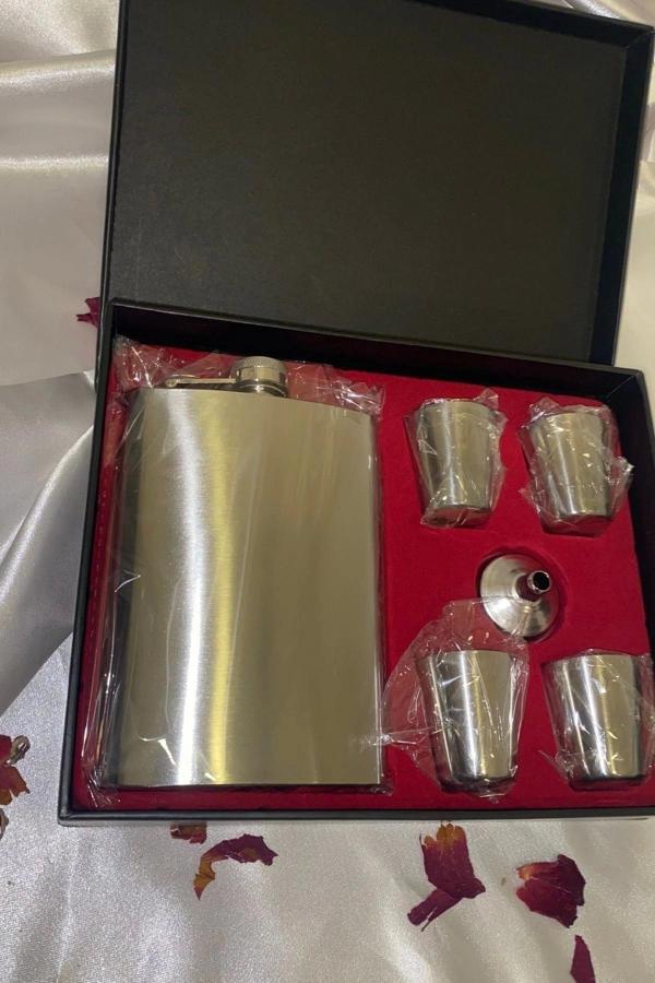 Matara Çelik Paslanmaz Kanyak Viski Takila Matara 4 Shout Bardak Kişiye Özel Yazı Isim Yazılır - Image 1