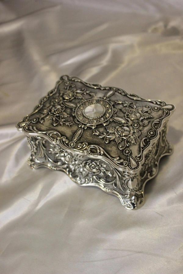 Mücevher Kutusu Metal El İşi Hand Made - Image 1