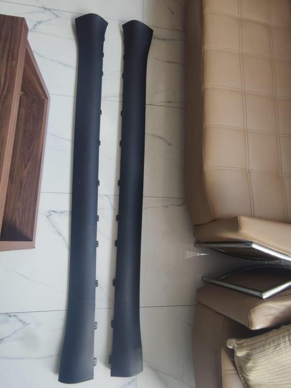 Tesla Y Marşbiyel Sağ Sol Set 2021-2024 - Image 1