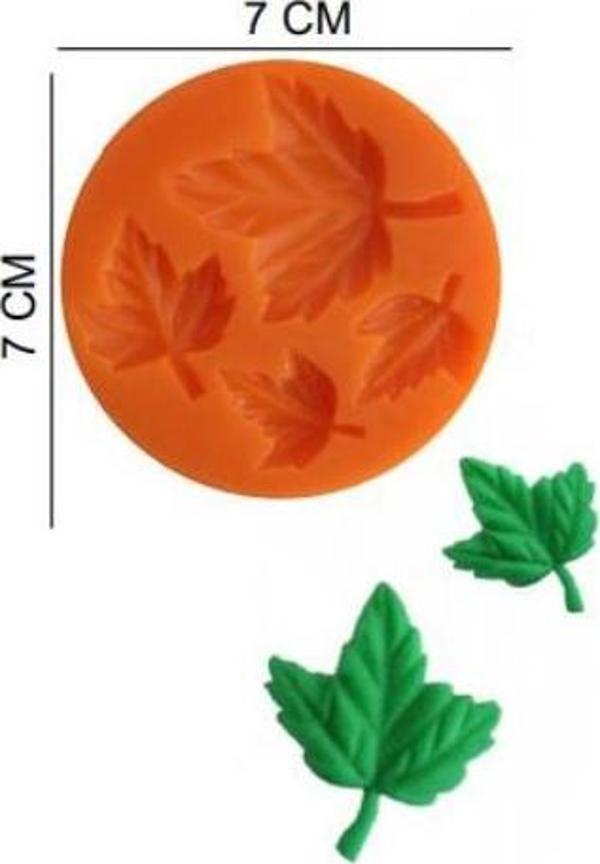 ŞEKER HAMUR KALIBI SİLİKON ÇINAR YAPRAKLARI 7*7 CM - Image 1