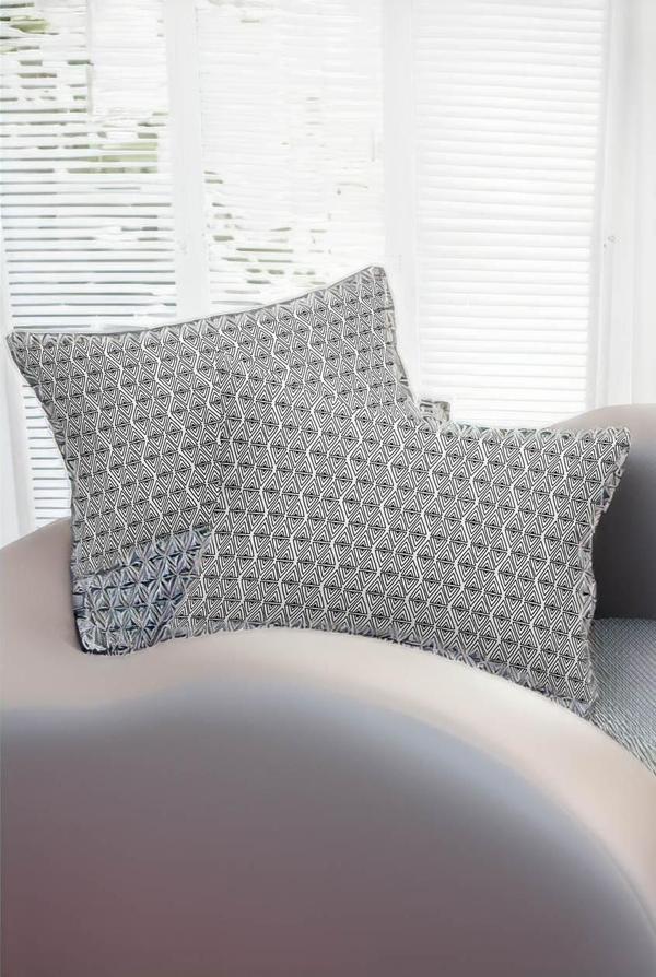 Yastık Kılıfı 50x70 cm Kombin Siyah - Image 1