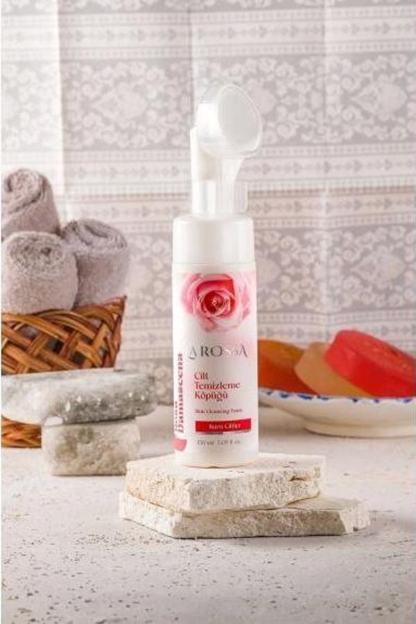 La Rossa Gül Cilt Fırçalı Temizleme Köpüğü 150 Ml - Image 1