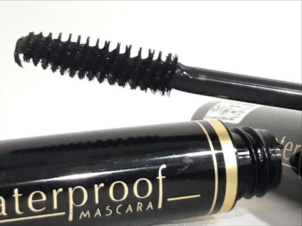 Carmina Wrap Waterproof Siyah Maskara 9 ml - Image 1