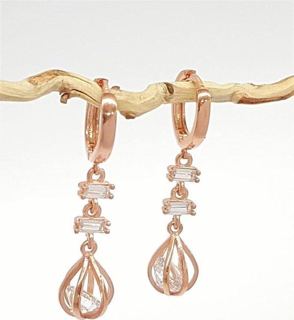 Pırlanta Işıltısında Özel Kesim Zirkon Gümüş Rose Küpe - Image 1