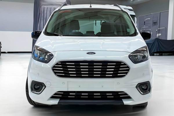 Ford Courier Ön Panjur Kromu 30 Parça 2018-2023 Arası - Image 1