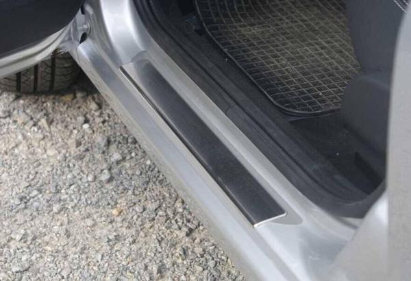OMSA Dacia Sandero Stepway Krom Kapı Eşiği 4 Parça 2012-2020 Arası - Image 1
