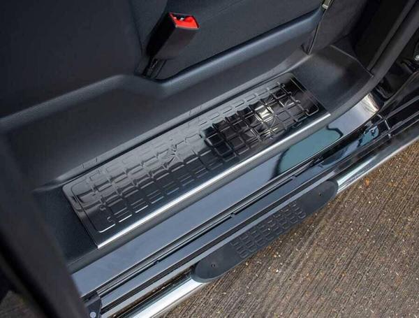 OMSA Peugeot Expert Traveller Krom Norm Kapı Eşiği 4 Parça 2017 ve Sonrası - Image 1