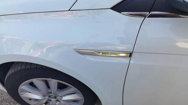 OMSA Renault Megane 4 Sedan Krom Çamurluk Sinyal Çıtası 2 Parça 2021 ve Sonrası - Image 1
