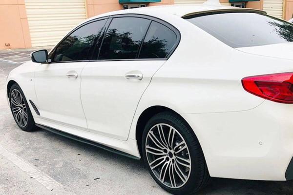 BMW G30 5 Serisi Marşpiyel Piano Black 2017 ve Sonrası - Image 1