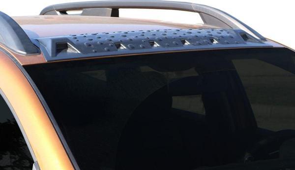 Dacia Duster Ön Cam Üstü Moonvisor Mat Siyah 2018-2024 Arası - Image 1