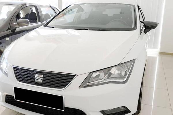 Seat Leon 5F Yarasa Ayna Kapağı Piano Siyah ABS 2012 ve Sonrası - Image 1