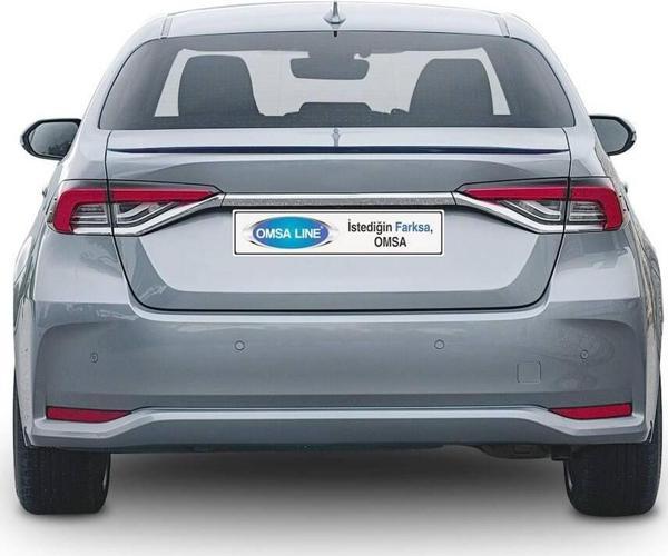 Toyota Corolla Spoiler Piano Siyah Plastik 2018 ve Sonrası - Image 1