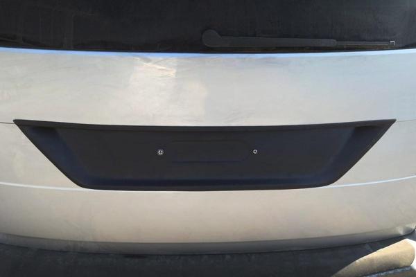 VW Caddy Minivan Plaka Yeri Kaplama Plastik 2015-2020 Arası - Image 1
