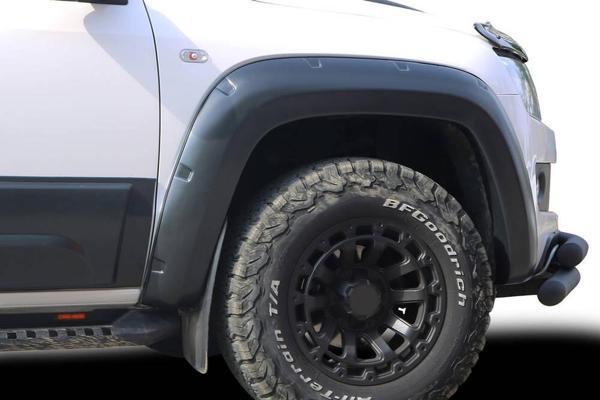 VW Amarok Çamurluk Dodik Seti (19 cm Depo Kapaklı) Abs 4 Parça 2012-2017 Arası - Image 1